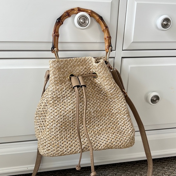 Handbags - Knit Wicker Bag